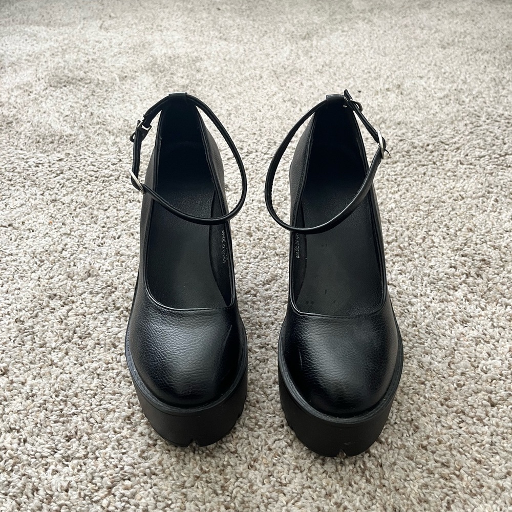 Elegant Black Women's Platform Shoes